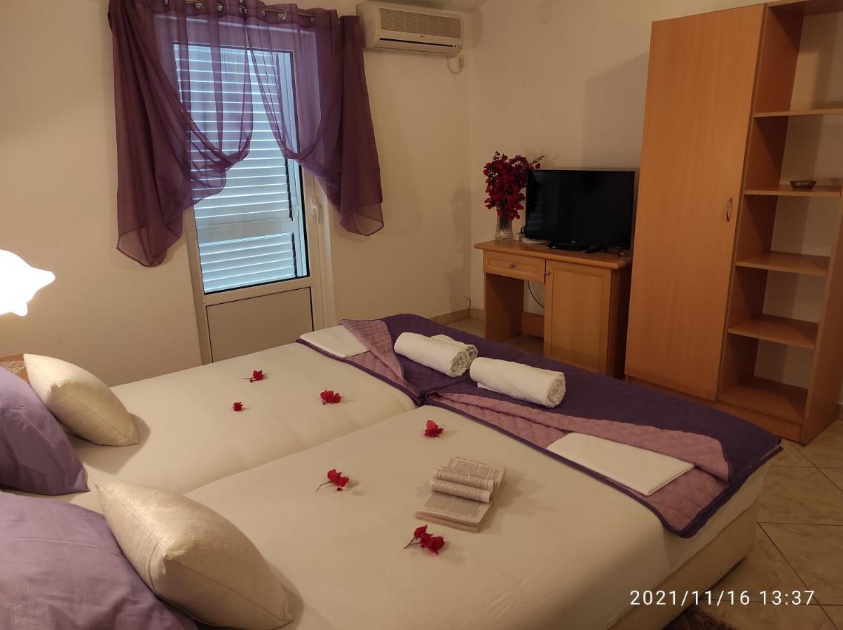 Apartmani Steni Sveti Stefan Ngoại thất bức ảnh
