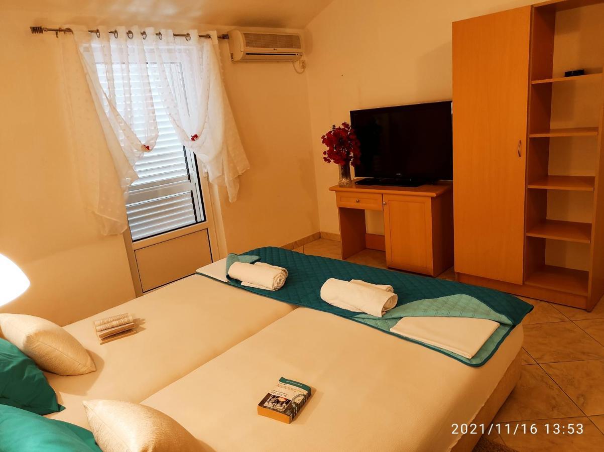 Apartmani Steni Sveti Stefan Ngoại thất bức ảnh