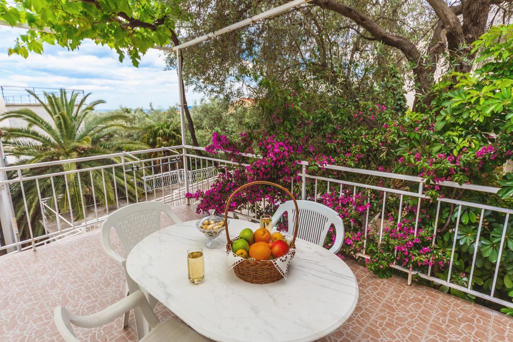 Apartmani Steni Sveti Stefan Ngoại thất bức ảnh