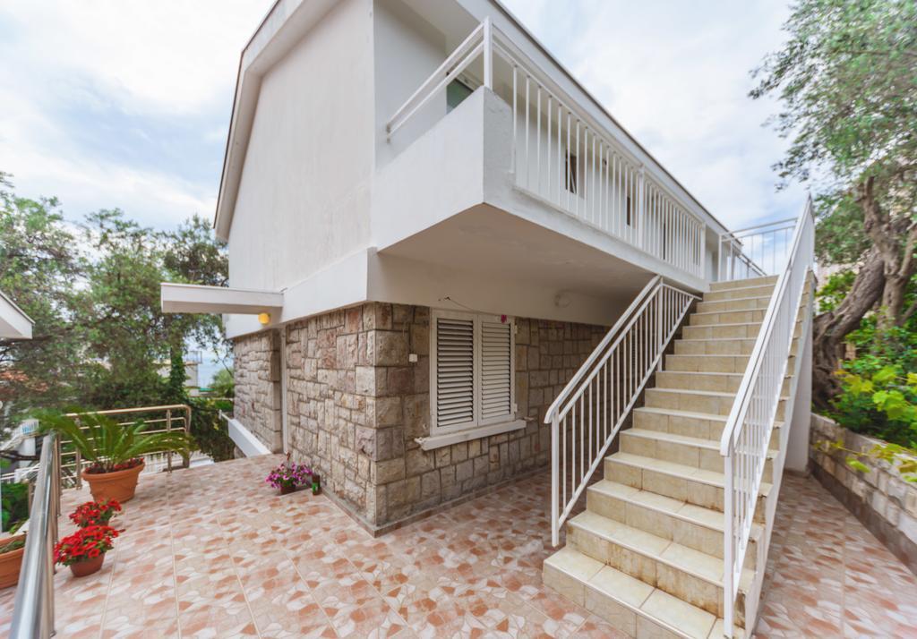 Apartmani Steni Sveti Stefan Ngoại thất bức ảnh