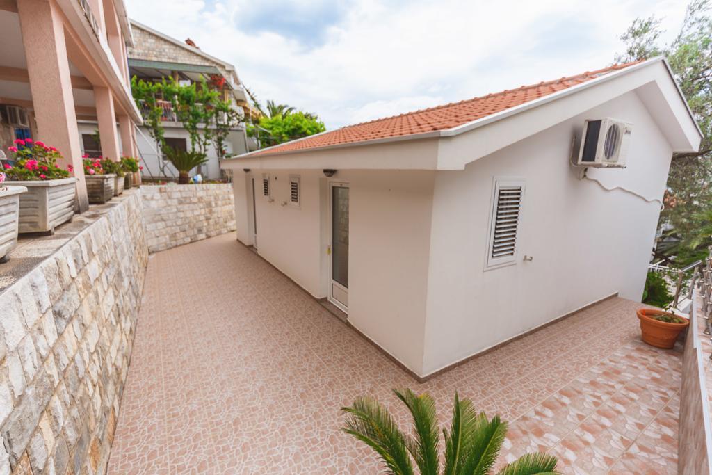 Apartmani Steni Sveti Stefan Ngoại thất bức ảnh