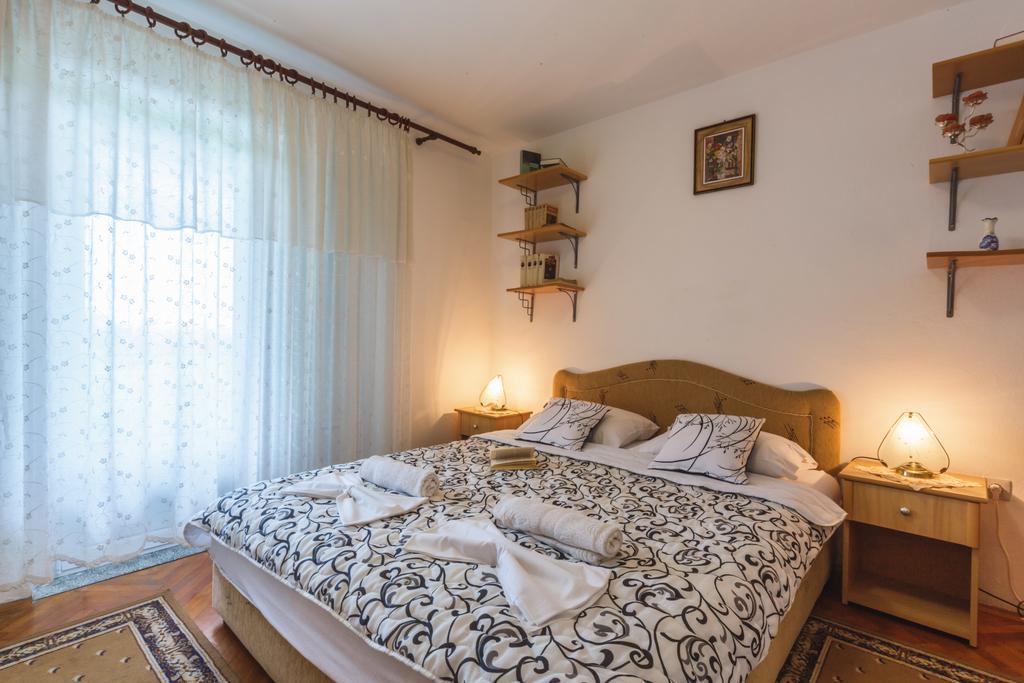 Apartmani Steni Sveti Stefan Ngoại thất bức ảnh