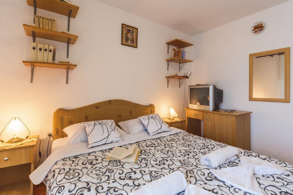 Apartmani Steni Sveti Stefan Ngoại thất bức ảnh