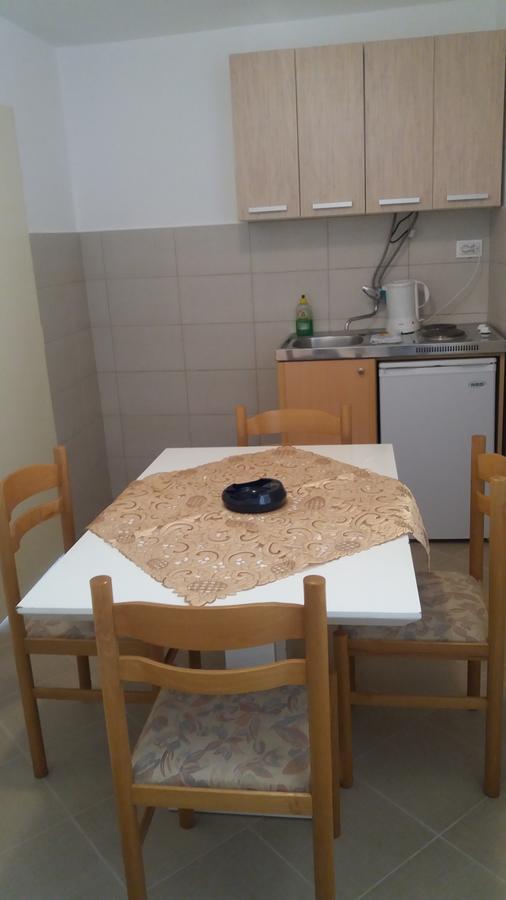 Apartmani Steni Sveti Stefan Ngoại thất bức ảnh
