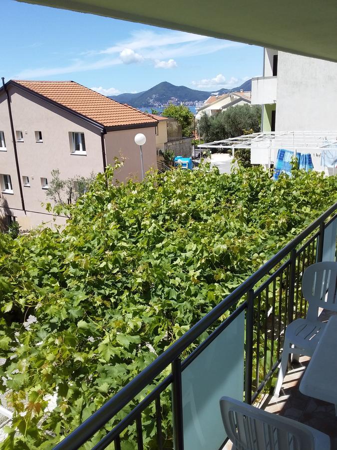 Apartmani Steni Sveti Stefan Ngoại thất bức ảnh